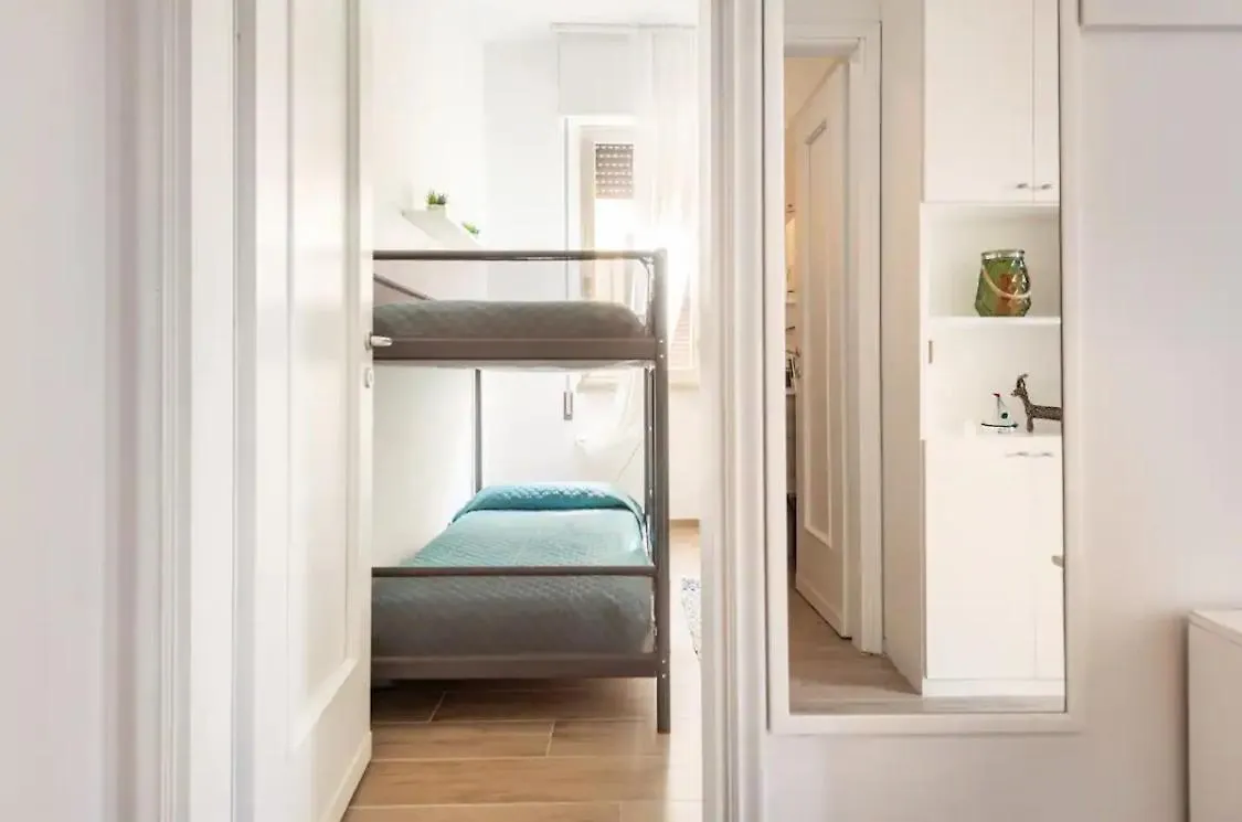 Apartment Seaside Apt Private Parking And Near The Beach Viareggio