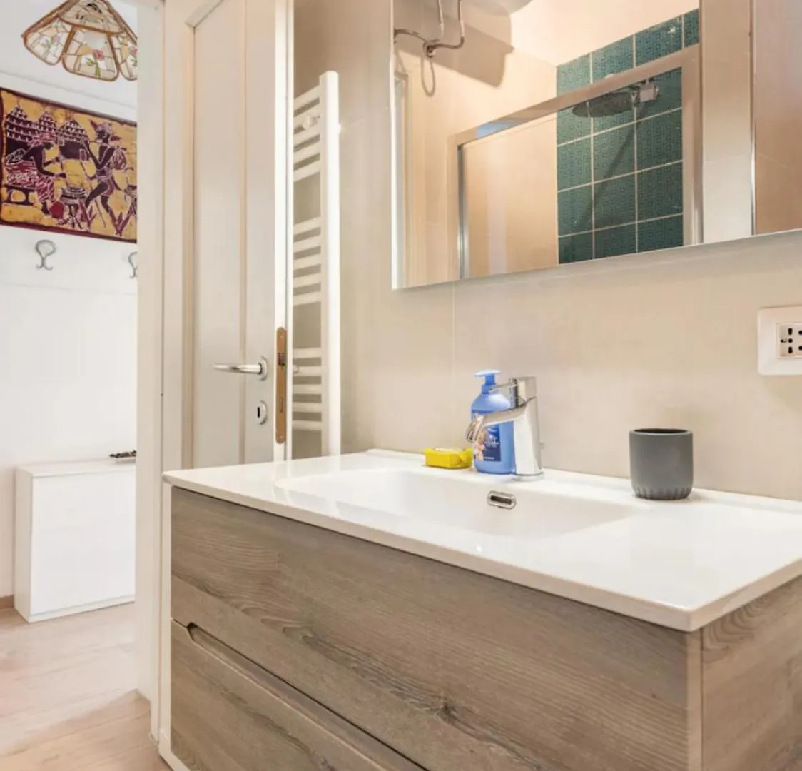 Seaside Apt Private Parking And Near The Beach Viareggio